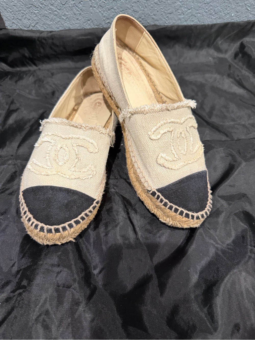CHANEL Beige Canvas CC Espadrilles with Black Toe Caps, size 36